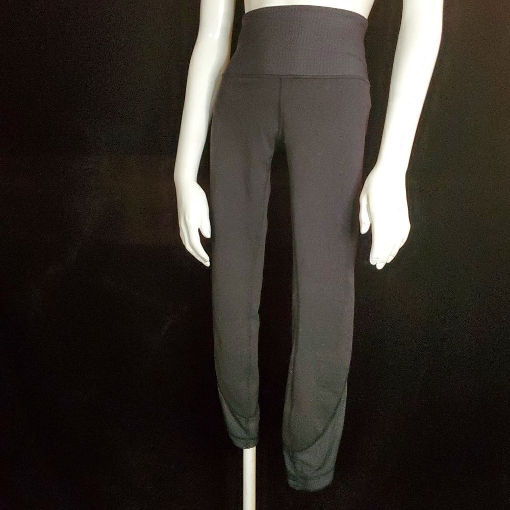 Lululemon Black Leggings (4)